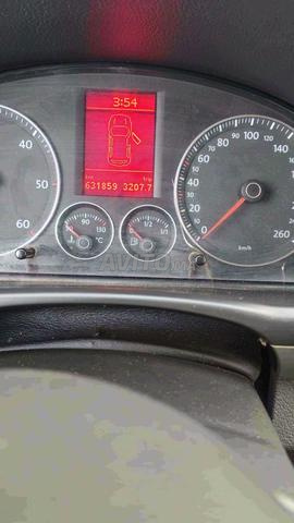 Volkswagen Touran - 2