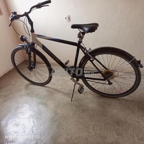 دراجات نارية نقية، بضاعة أجنبية ونقية