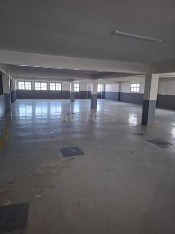 Local industriel à louer sur 2 niveaux - 2