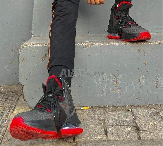 • حذاء كرة السلة نايك ليبرون 19 سبيس جام - 2