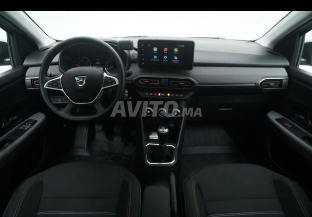 Faible kilométrage Dacia automatique - 2