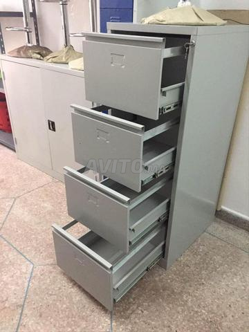 خزائن وخزائن معدنية في عرض ترويجي - 2