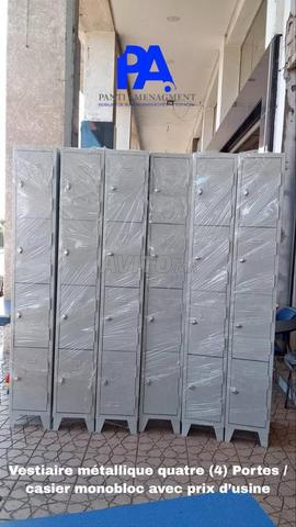 Casier métallique vestiaire monobloc en stock