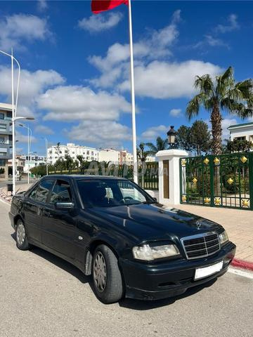 Mercedes-Benz 250 Diesel Manuelle 1998 à Tétouan - 2
