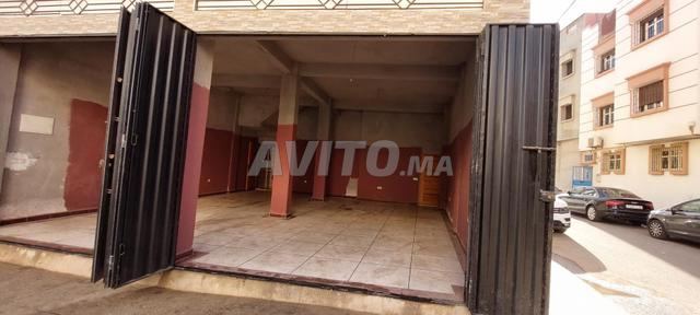 Magasin à louer près marché inzegane - 2