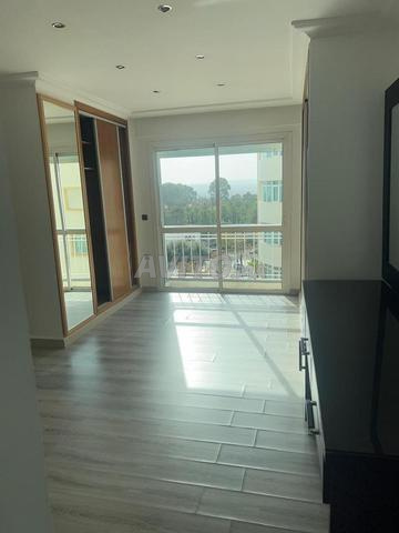 Appart vide 4 chambres à louer 200 m² à Iberia