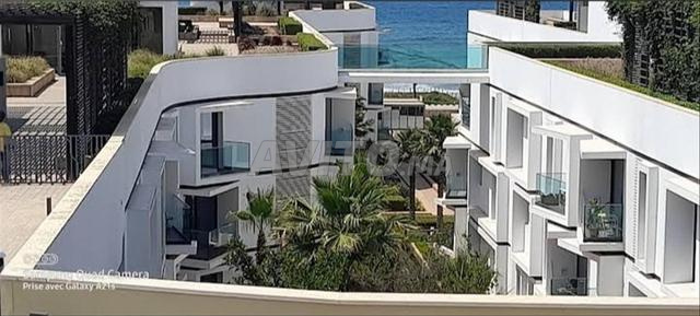 Terrain pour hôtel, restaurant ou espace de loisir