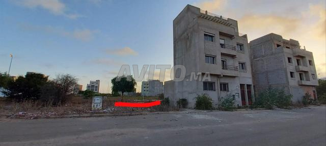 بقعة للبيع محفظة - 2