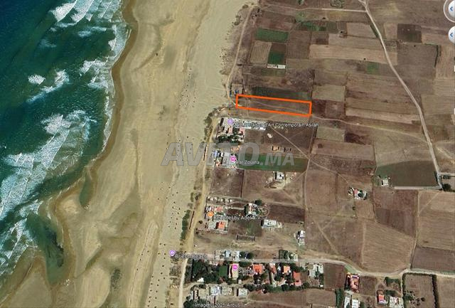 Terrain titré a vendre au bord de la mer