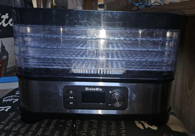 Biolomix deshydrateur alimentaire.