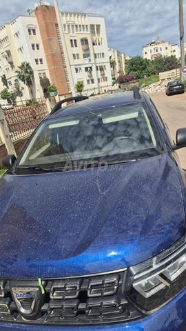 سيارة جميلة للبيع بحالة جيدة جداً - 2