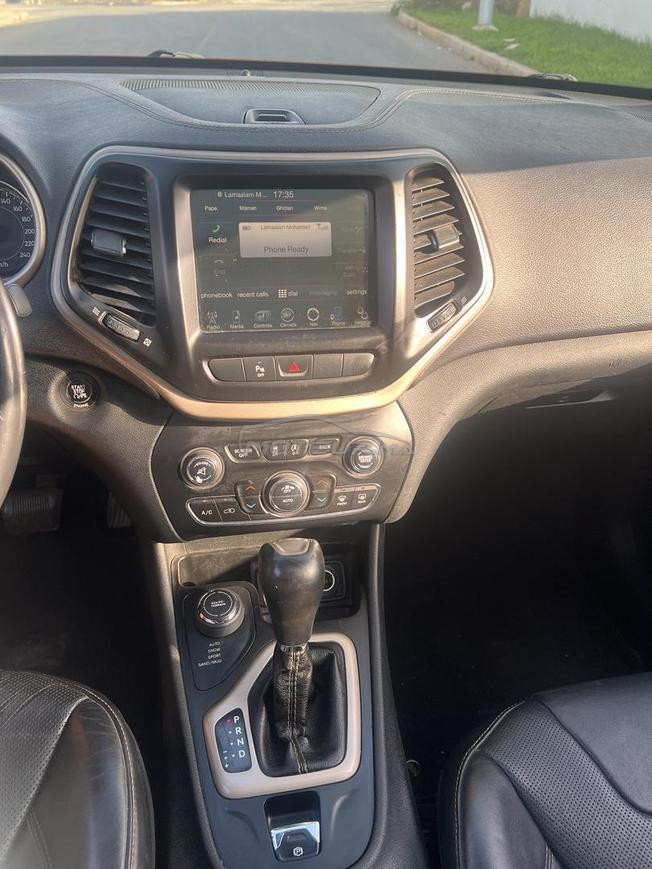 ‏Jeep Cherokee 4x4 Limited modèle 2015
