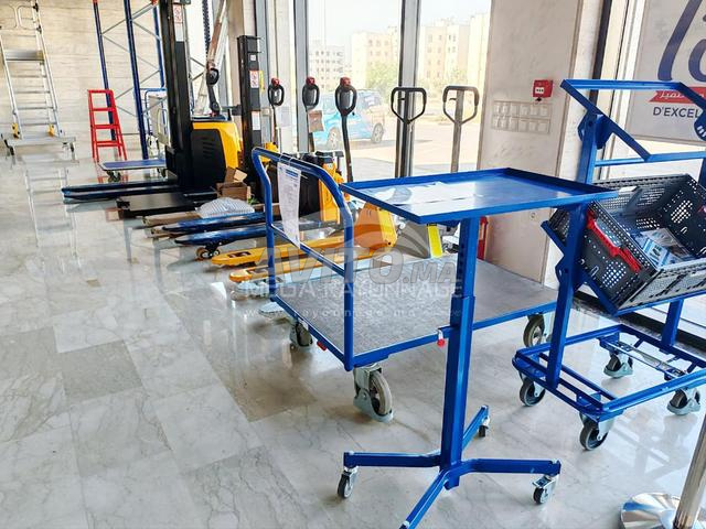 منضدة ورشة عمل برافعة يدوية - 150 كجم