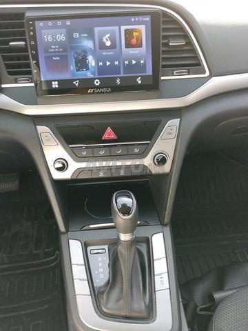Hyundai Elantra en Vente - 2