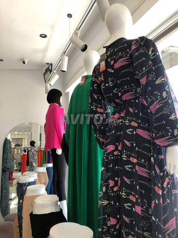 للبيع بالجملة تجهيزات محل ملابس Lot complet - 2