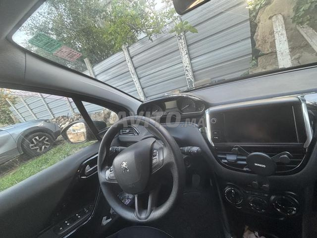 Peugeot 208 Diesel Manuelle 2019 à Casablanca - 2