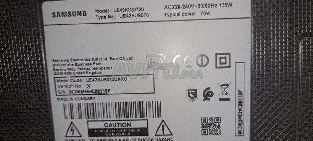 TV SAMSUNG 43 UE43KU6070UXXC AFFICHEUR CASSE