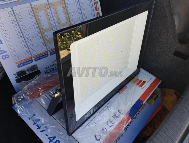 كشاف ضوئي ليد 200 واط - 2