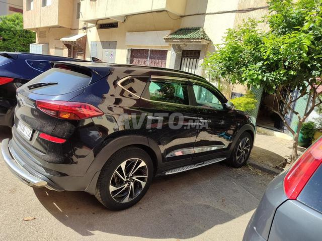 سيارة جميلة جدا كالجديدة