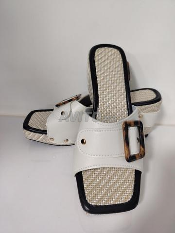 Sandales femme blanches à boucle taille 37