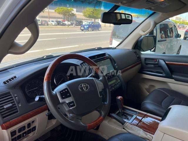 تويوتا لاند كروزر ديزل أوتوماتيك 2015 - 2