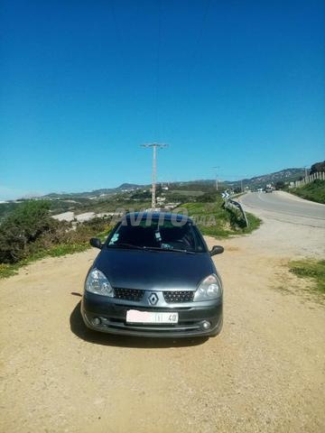 Renault Essence Manuelle 2006 à Tanger - 2