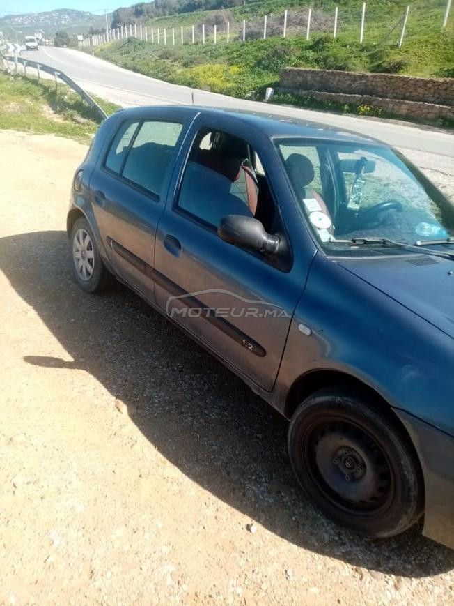 Renault Essence Manuelle 2006 à Tanger