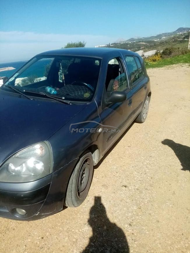 Renault Essence Manuelle 2006 à Tanger