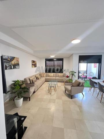 طريق فاس – شقة من 3 غرف مفروشة – إقامة بمسابح/قاعة رياضية