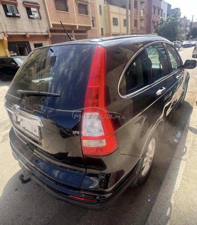 Honda honda CR-V 2011 automatique , très bon état.