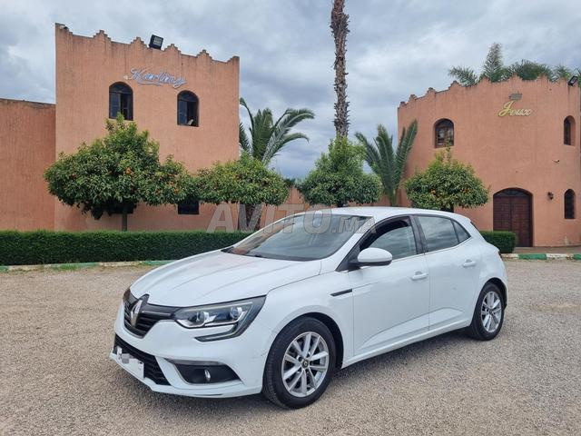 RENAULT MEGENE 4 88KM DSL