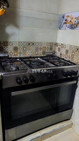 Cuisinière 5 Feux en Très Bon État - 2