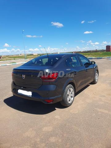 Dacia Logan 2022 très bon état - 2