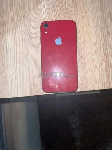 iphone xr bon état 128g 77 état batterie