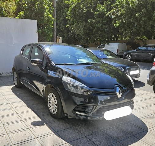 كليو 4 2017 المالك الأول بحالة ممتازة 84500 كم - 2