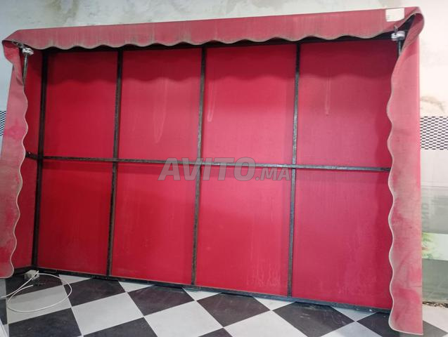 Bâche très bon état complet