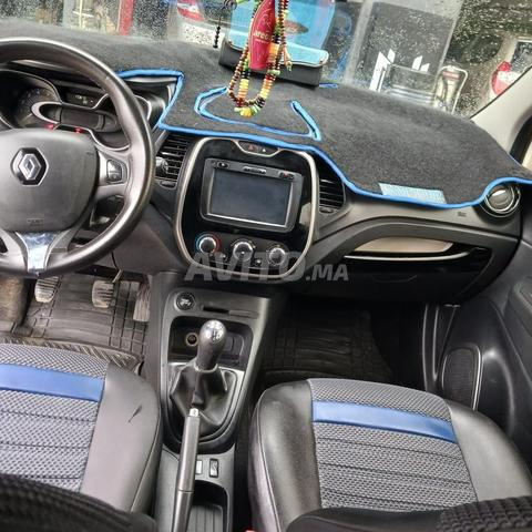 Renault Captur Diesel Manuelle 2016 à Fès - 2