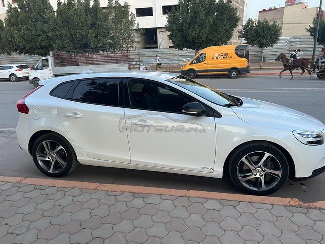Volvo V40 Diesel Automatique 2019 à Casablanca