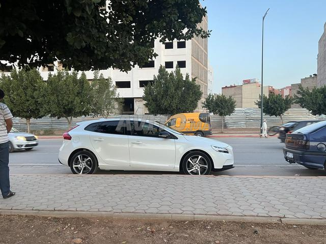 Volvo V40 Diesel Automatique 2019 à Casablanca - 2