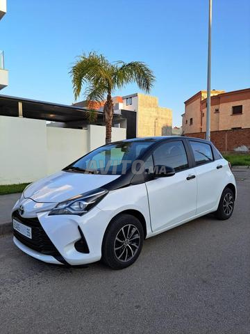 Toyota Yaris Essence Manuelle 2019 à Oujda - 2