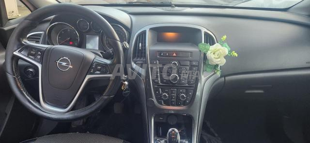 Opel Astra Diesel Manuelle 2013 à Temara - 2