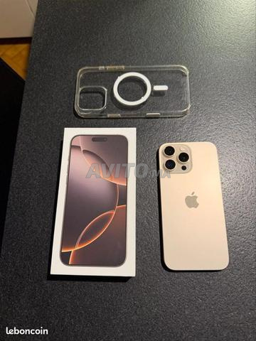 À vendre iPhone 16 Pro Couleur Désert 256 Go