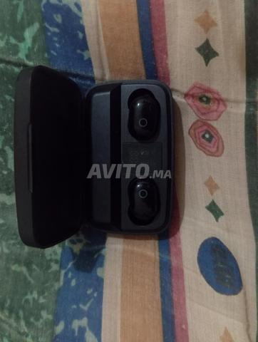 Haut-parleurs Bluetooth avec fil de chargement, neufs et bons, négociables - 2