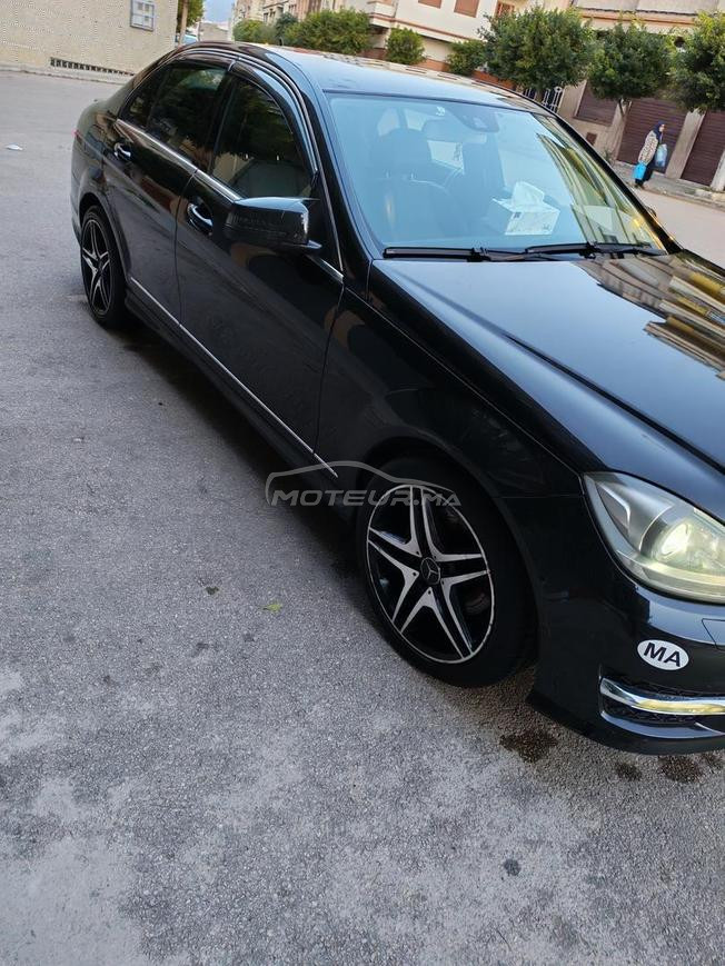 Mercedes-Benz 220 Diesel Automatique 2011 à Tanger