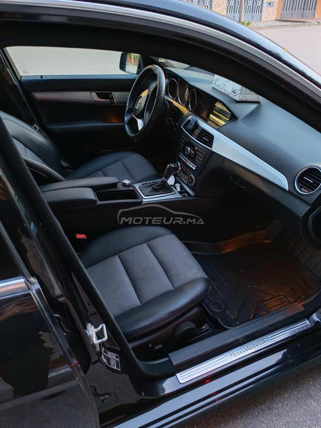 Mercedes-Benz 220 Diesel Automatique 2011 à Tanger