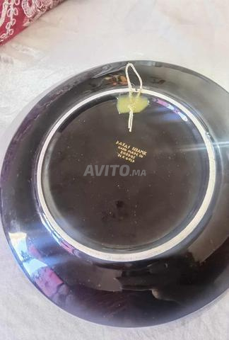 طبق منقوش ومغطى بالذهب - 2