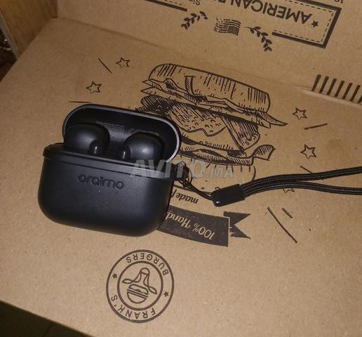 Oraimo spacebuds air , charge 38h - 2