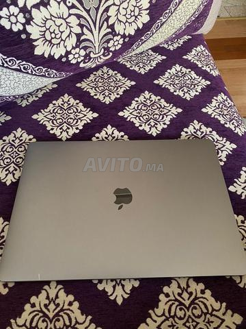 Apple MacBook Pro 2019 i9 15inch