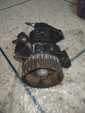 Pompe gasoil pour moteur 1.5 Renault fluence - 2