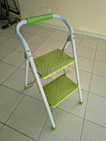 سلم قابل للطي بدرجتين - 2